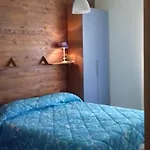 Ai Piedi Del Gran Sasso Apartment *