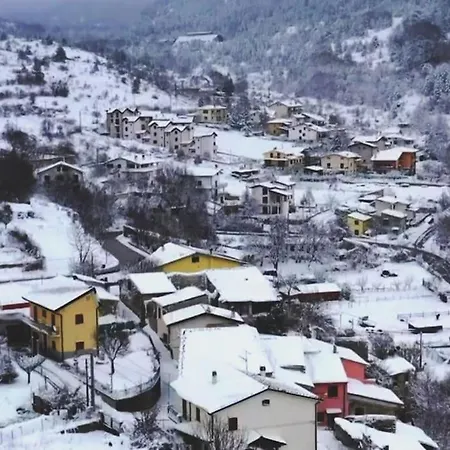 Ai Piedi Del Gran Sasso Assergi